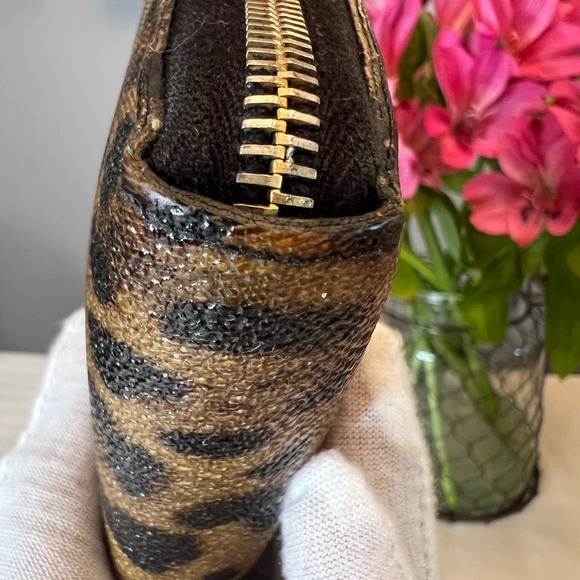 Dolce & Gabbana Leopard Print Zip Around Wallet | EUC - Picture 8 of 14